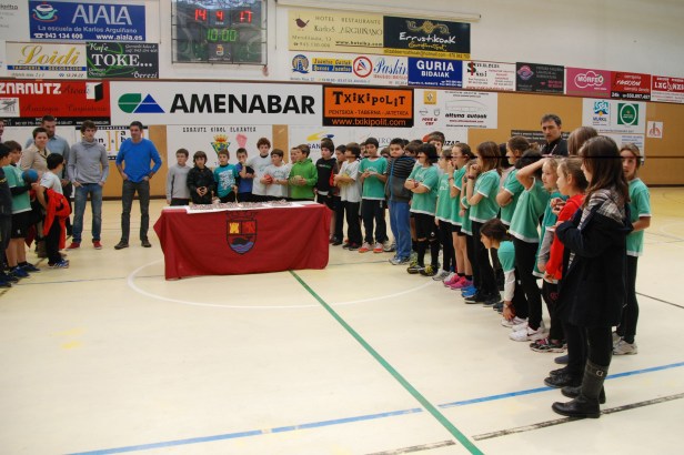 13.1.22_002 Eskubaloia Sari banaketa